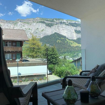 Montanas - Luxuswohnung Mit Kamin - Nahe Caumasee & Talstation Flims Esterno foto