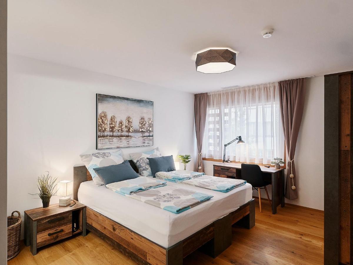 Montanas - Luxuswohnung Mit Kamin - Nahe Caumasee & Talstation Flims Esterno foto