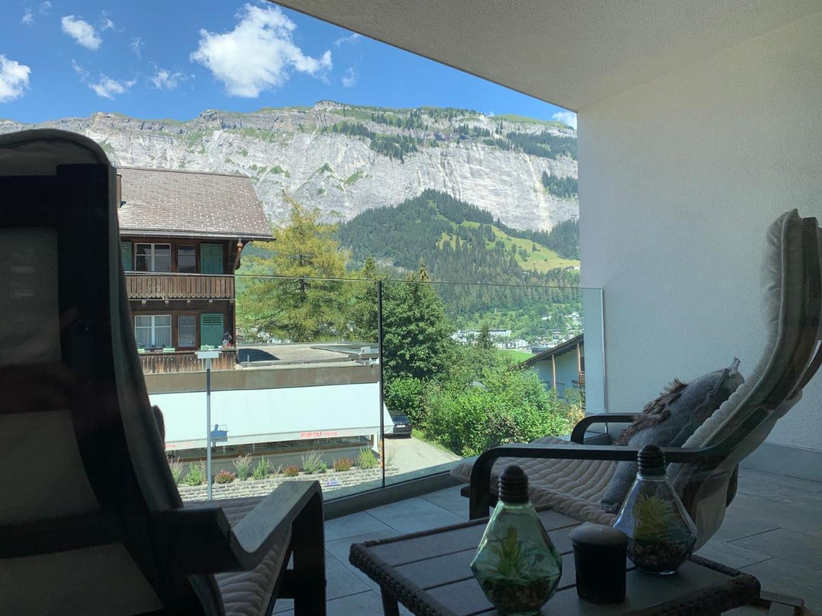 Montanas - Luxuswohnung Mit Kamin - Nahe Caumasee & Talstation Flims Esterno foto