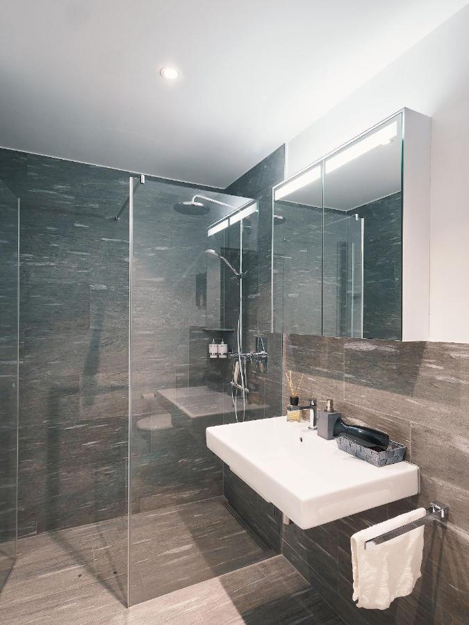 Montanas - Luxuswohnung Mit Kamin - Nahe Caumasee & Talstation Flims Esterno foto