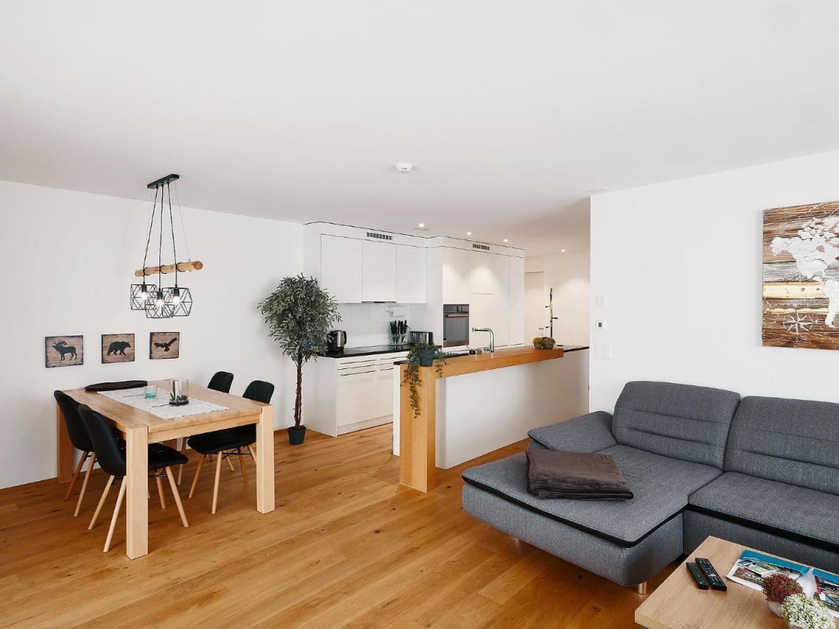 Montanas - Luxuswohnung Mit Kamin - Nahe Caumasee & Talstation Flims Esterno foto
